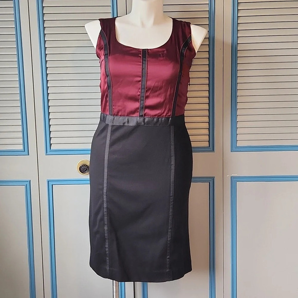 Dana Buchman Red & Black Sleeveless Dress - Picture 2 of 13
